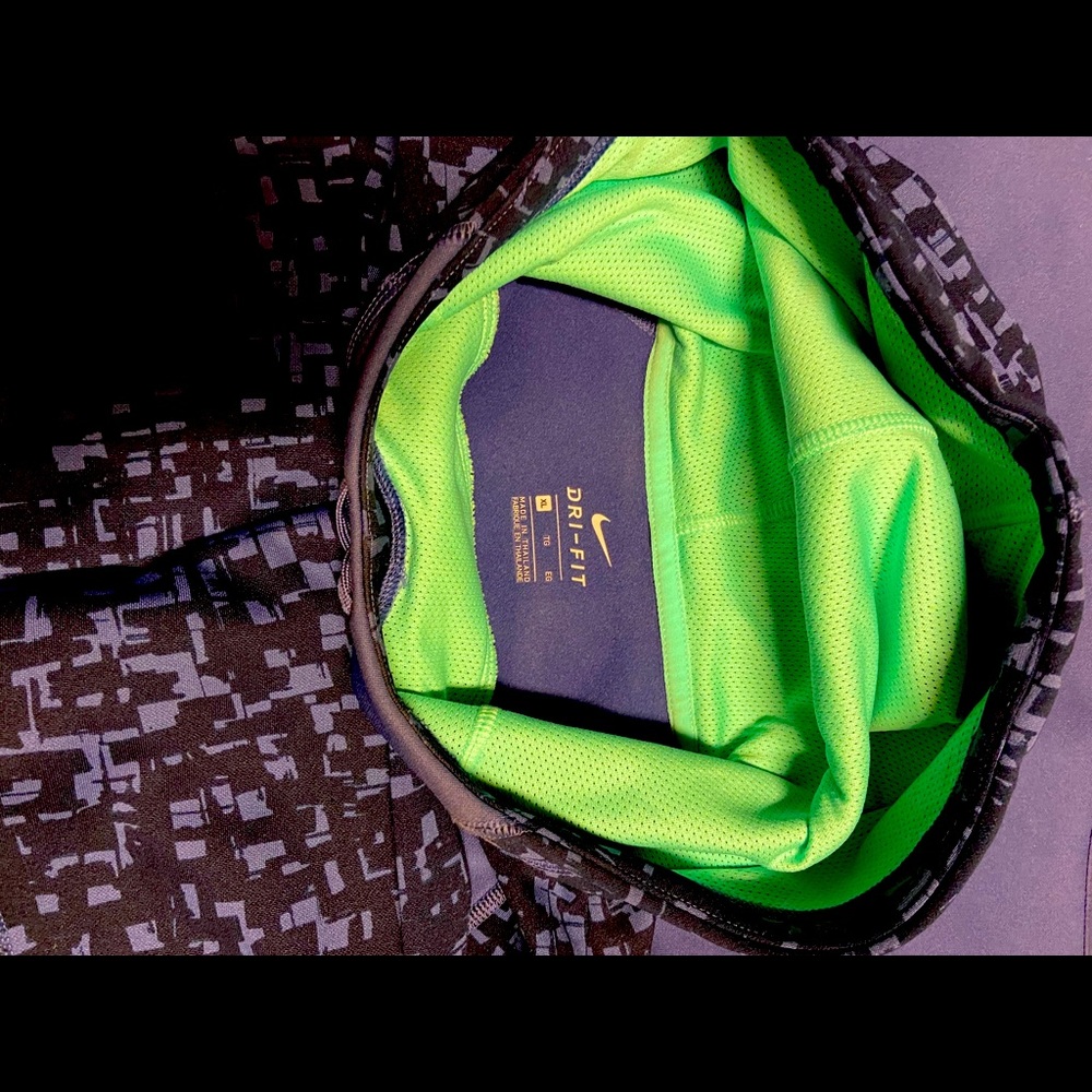 Nike Dri-fit hoodie - Picture 1 of 3